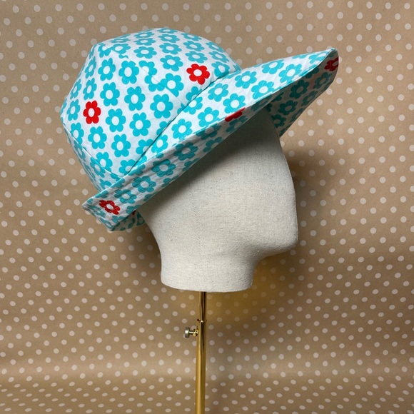 Handmade Cotton 60’s Style Bucket Hat - Picture 4 of 4